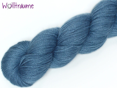 Grace navy, handgefärbte Wolle von wollträume